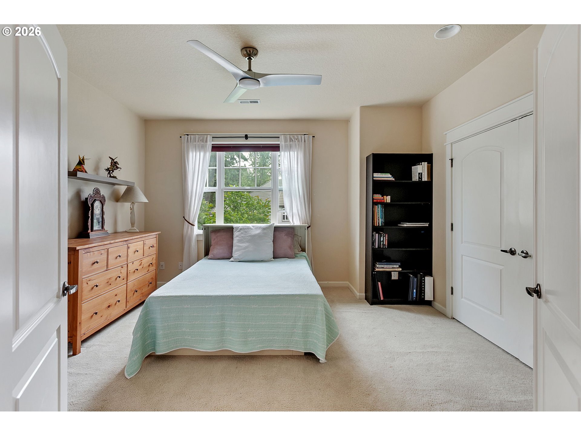 2613 Beacon Hill Dr Property Photo 34