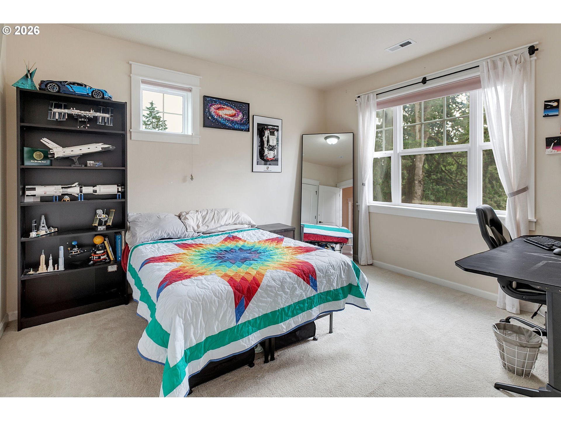 2613 Beacon Hill Dr Property Photo 35