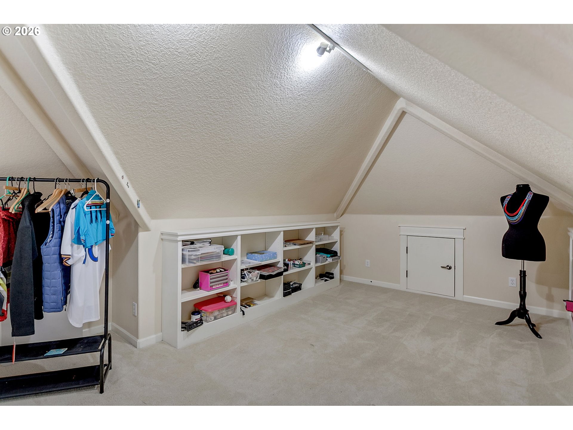 2613 Beacon Hill Dr Property Photo 42
