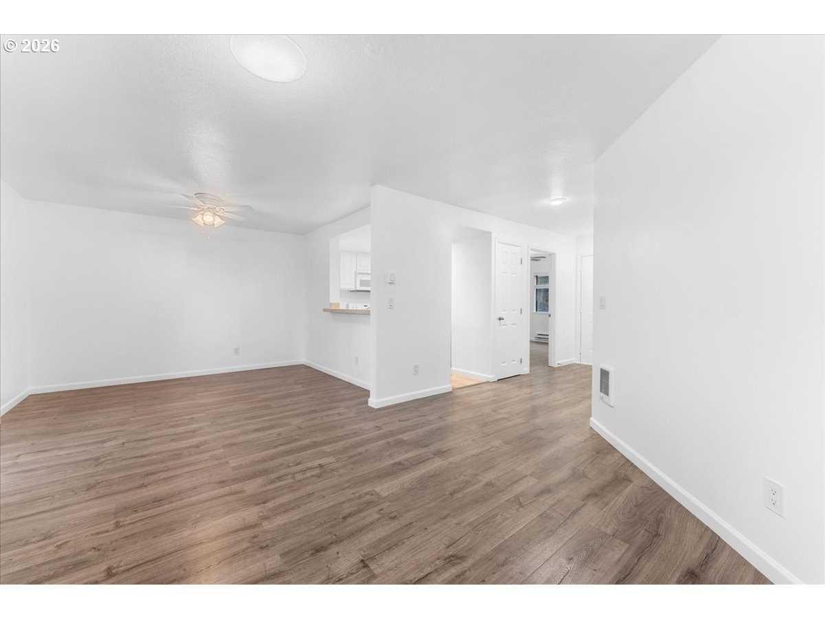 10160 Se Talbert St Property Photo 8