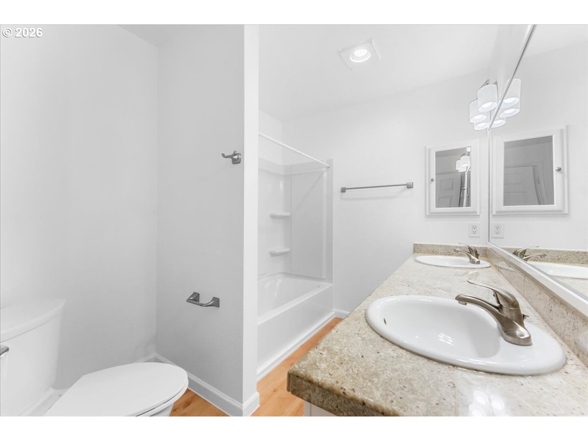10160 Se Talbert St Property Photo 19