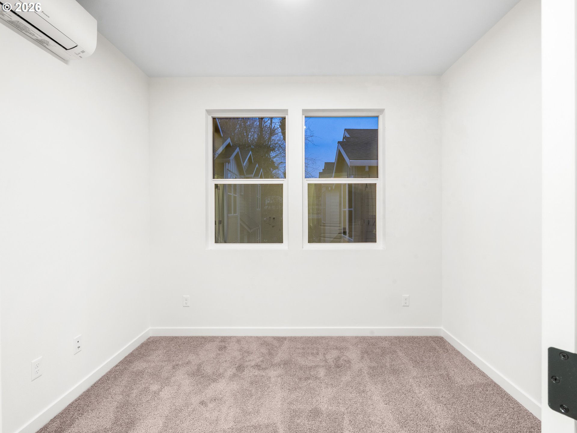 8334 N Bank St Property Photo 6