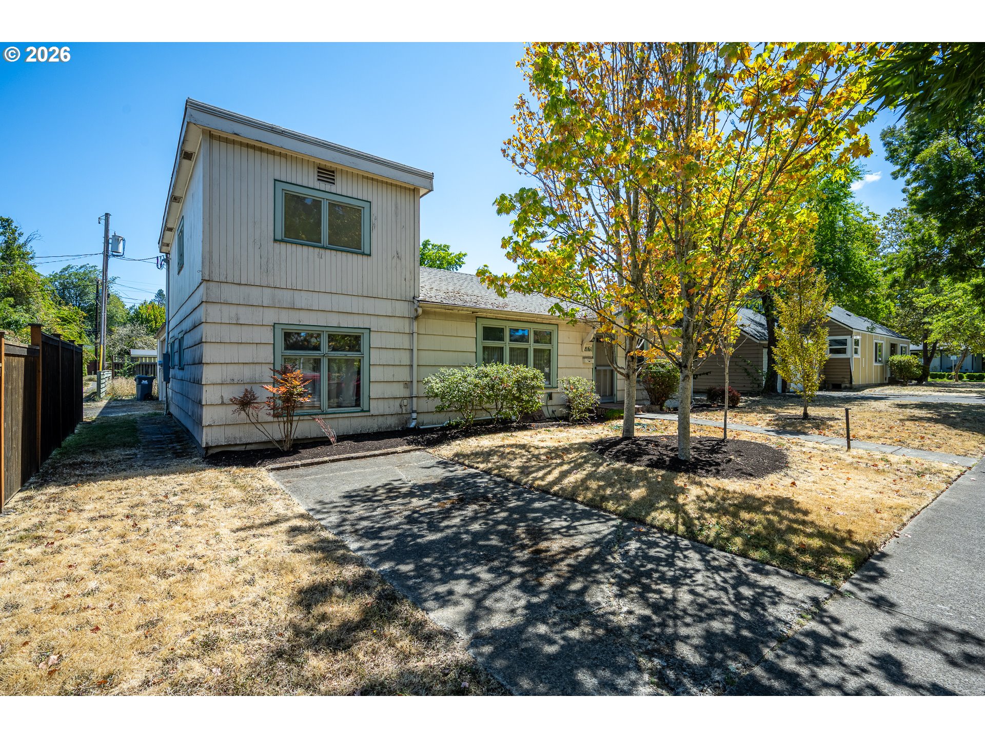2161 HILYARD ST Property Photo 1
