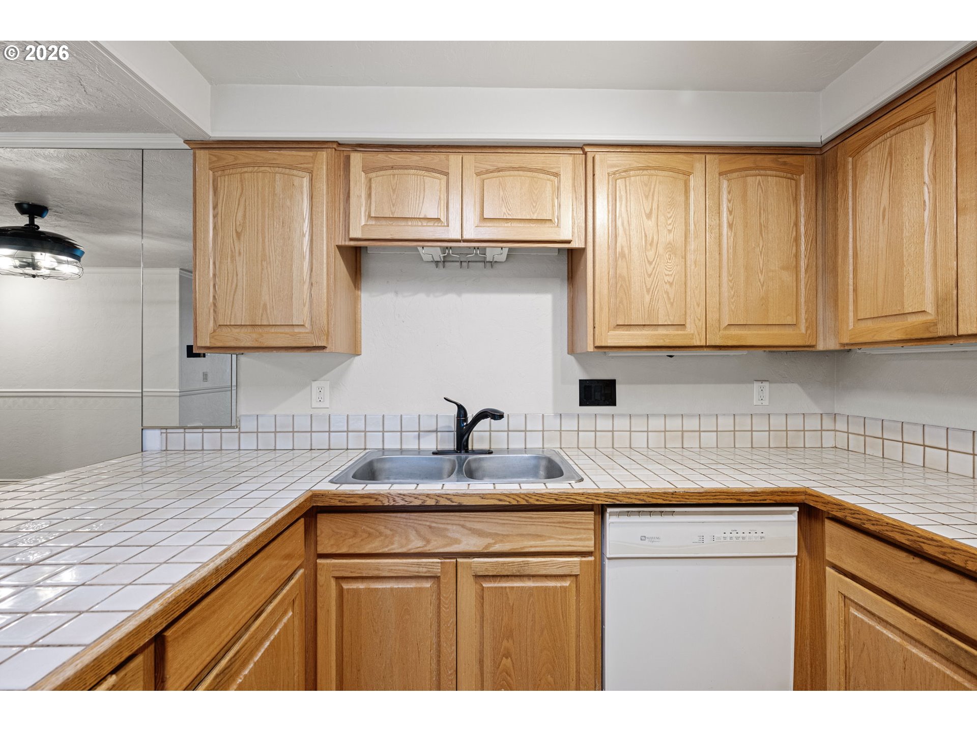 650 Harlow Rd 144 Property Photo 11