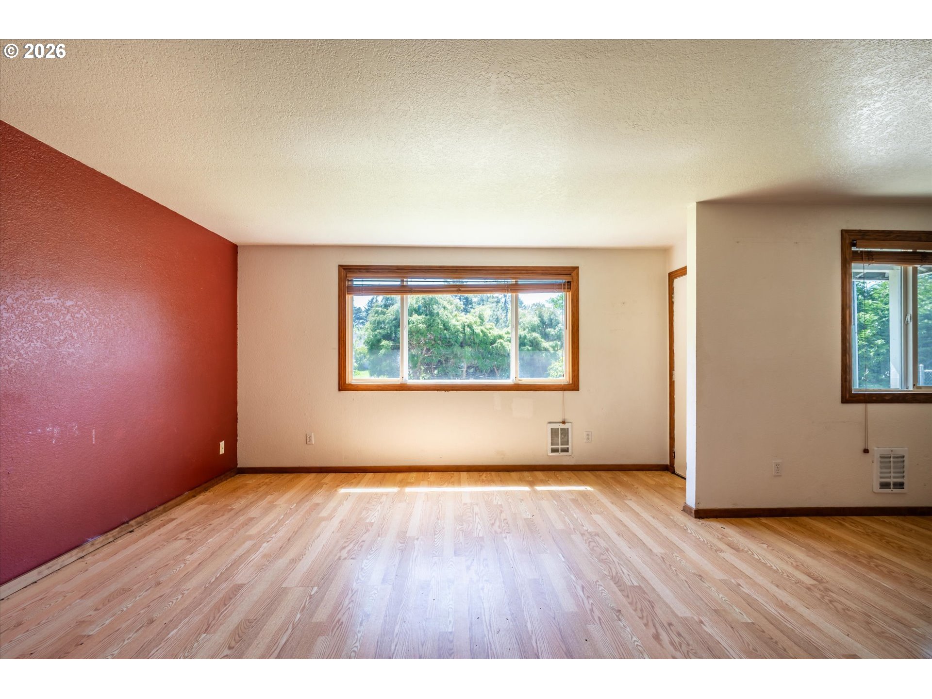 1135 1st St Ne Property Photo 10