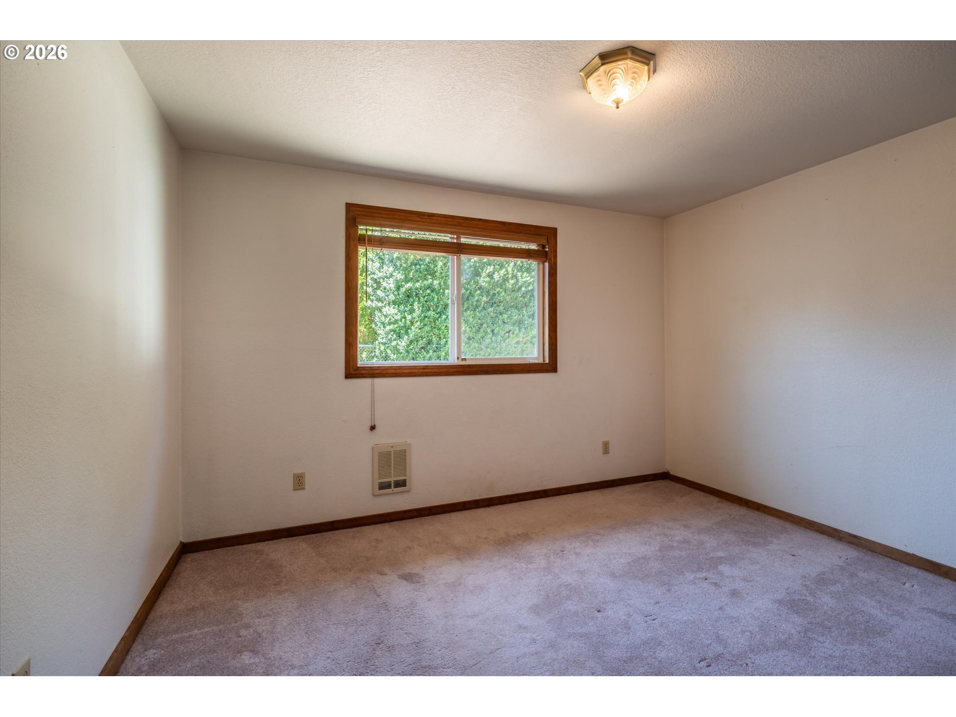 1135 1st St Ne Property Photo 23