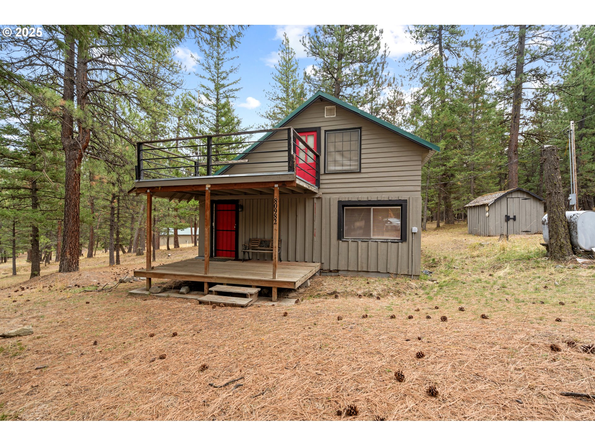 80982 Cougar Ln Property Photo 2