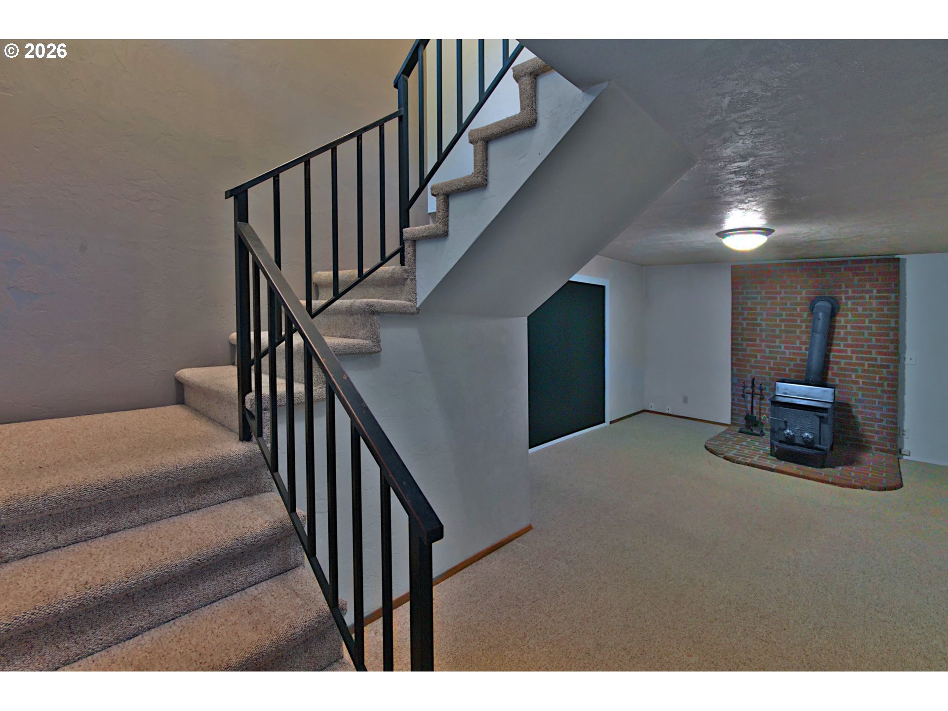 575 S 70th St Property Photo 18