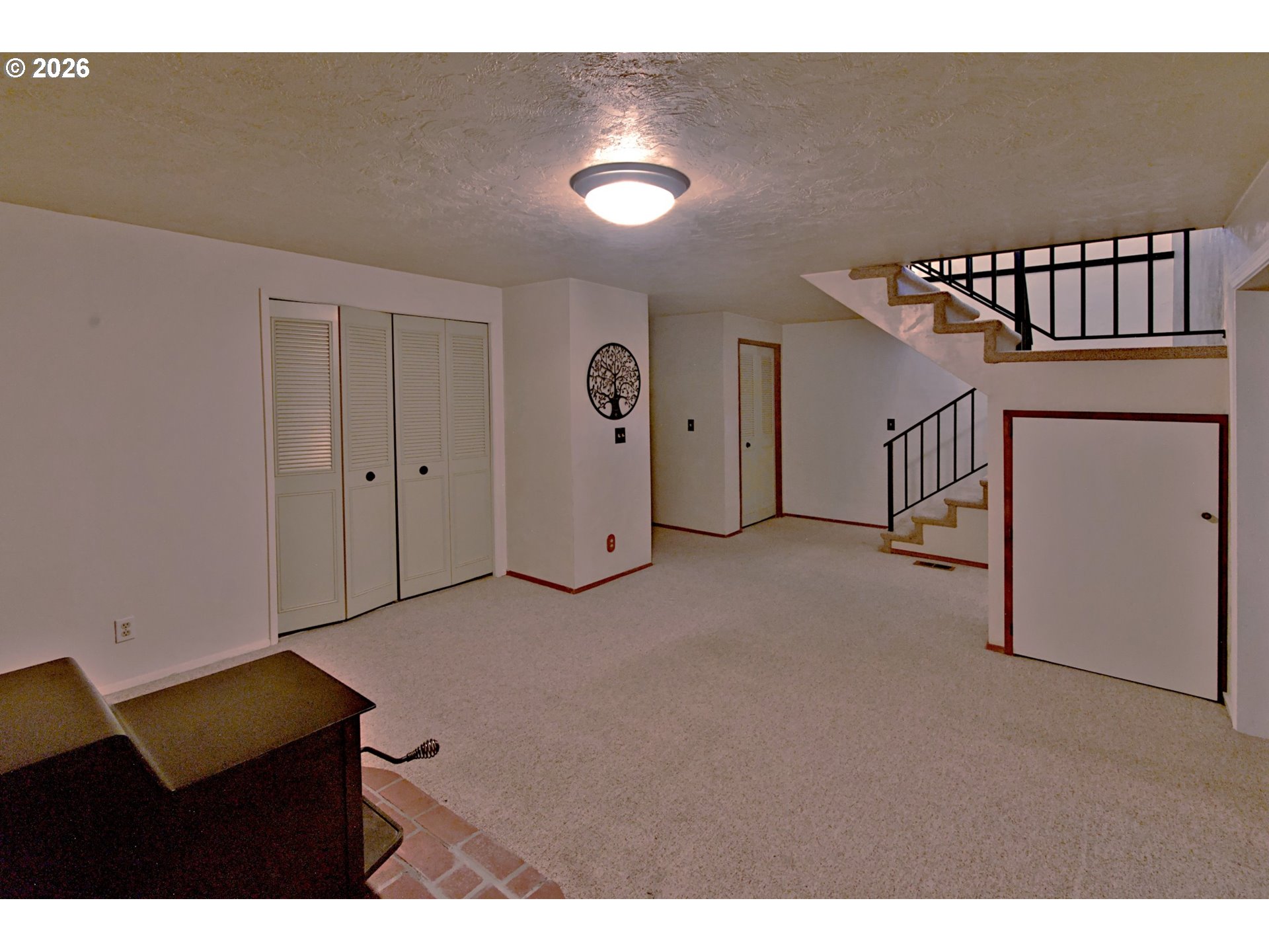 575 S 70th St Property Photo 19