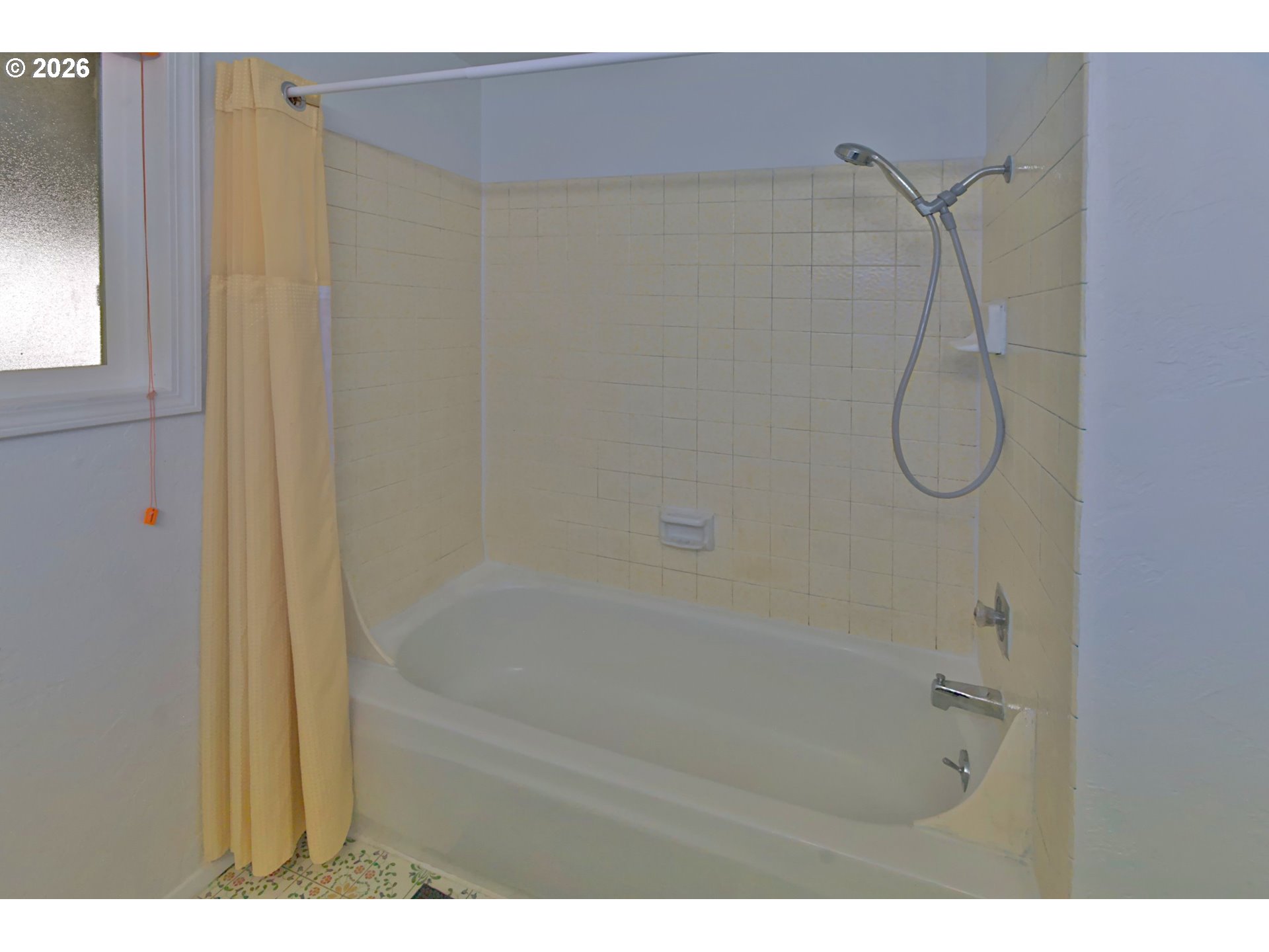 575 S 70th St Property Photo 21
