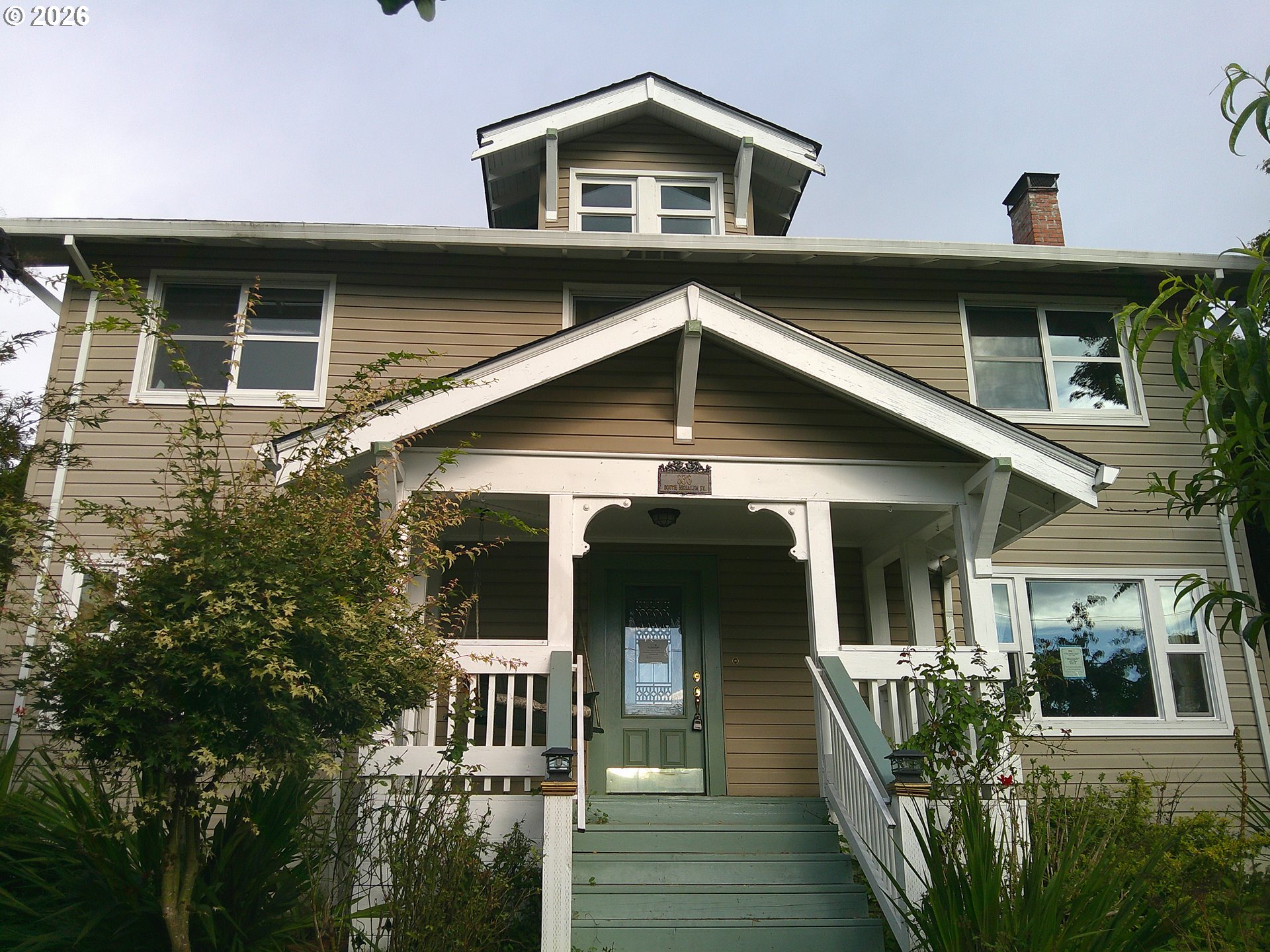636 S Nehalem St Property Photo 1