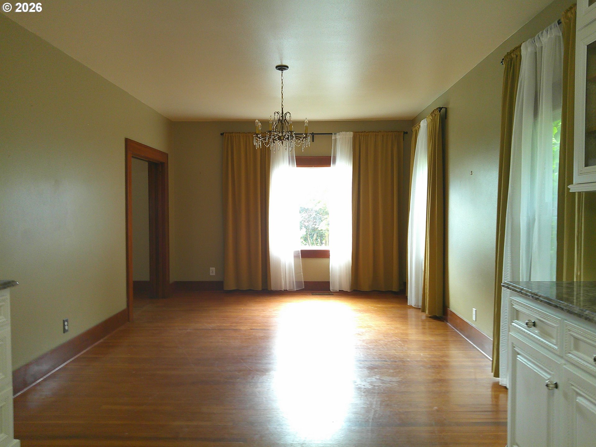 636 S Nehalem St Property Photo 11