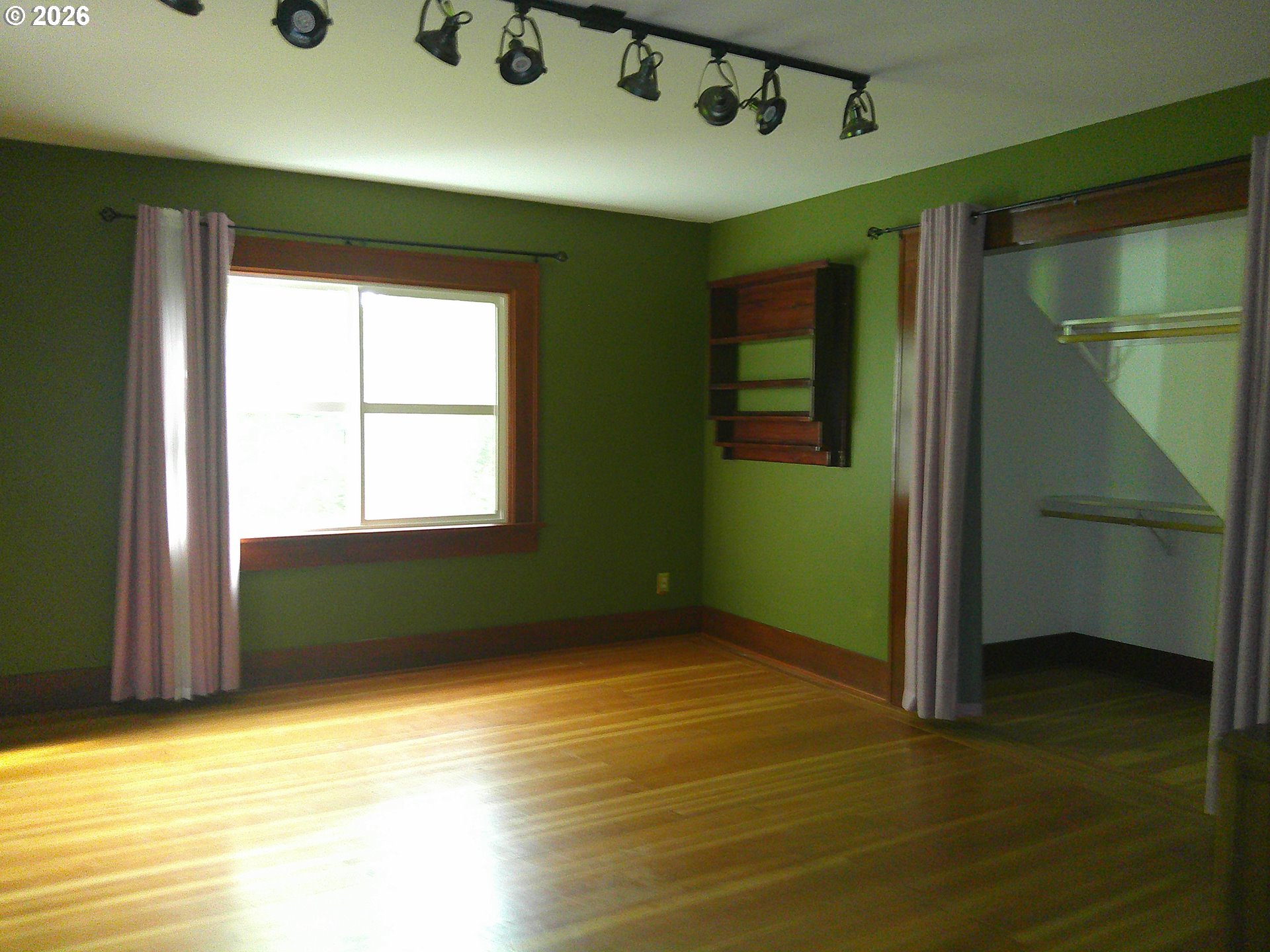 636 S Nehalem St Property Photo 16