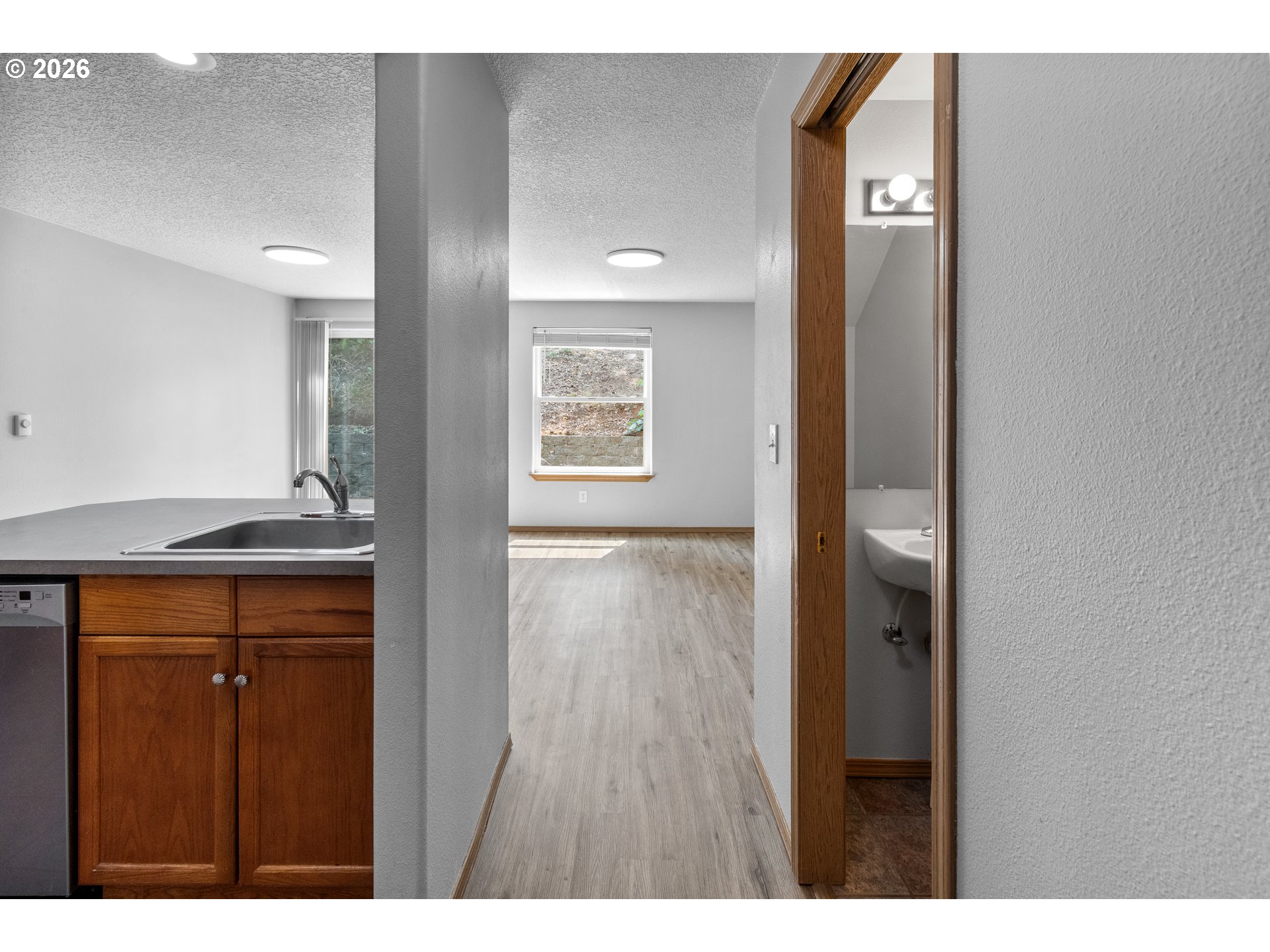 39344 Hood St Property Photo 3