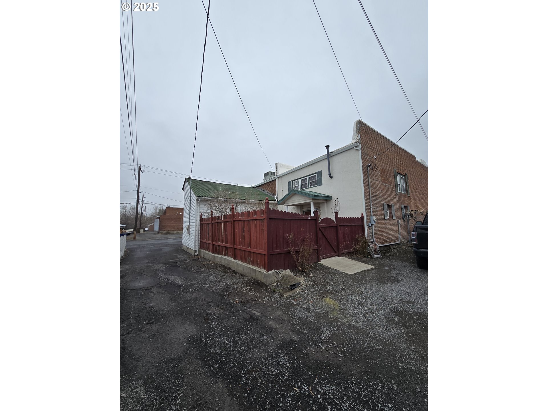 206 S Main St Property Photo 5