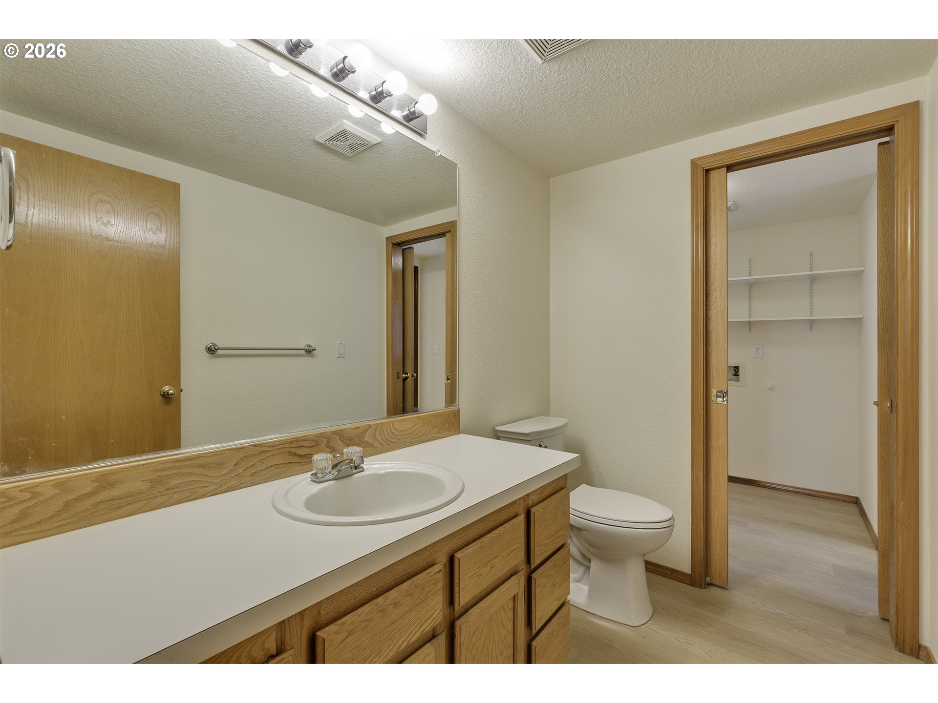 165 Ne Cory St Property Photo 22