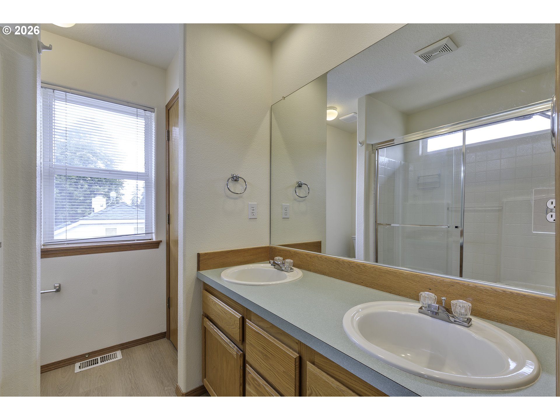 165 Ne Cory St Property Photo 27
