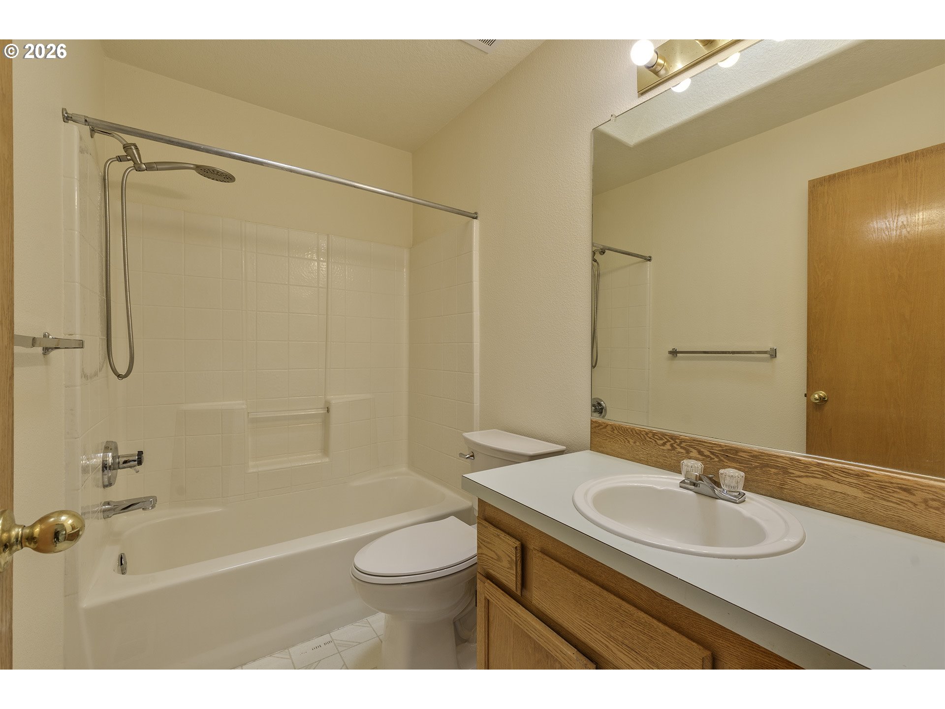 165 Ne Cory St Property Photo 32