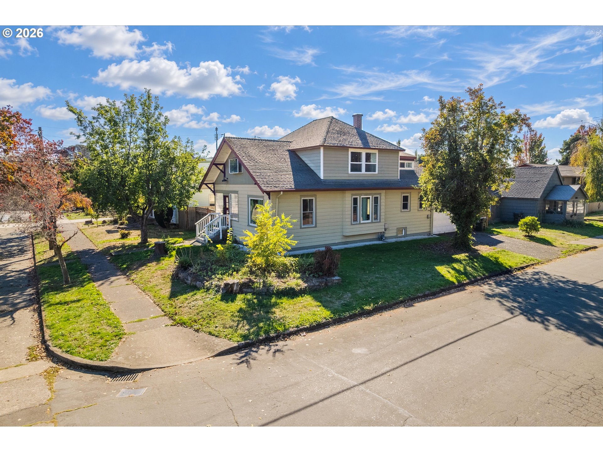 1885 4th St Ne Property Photo 4