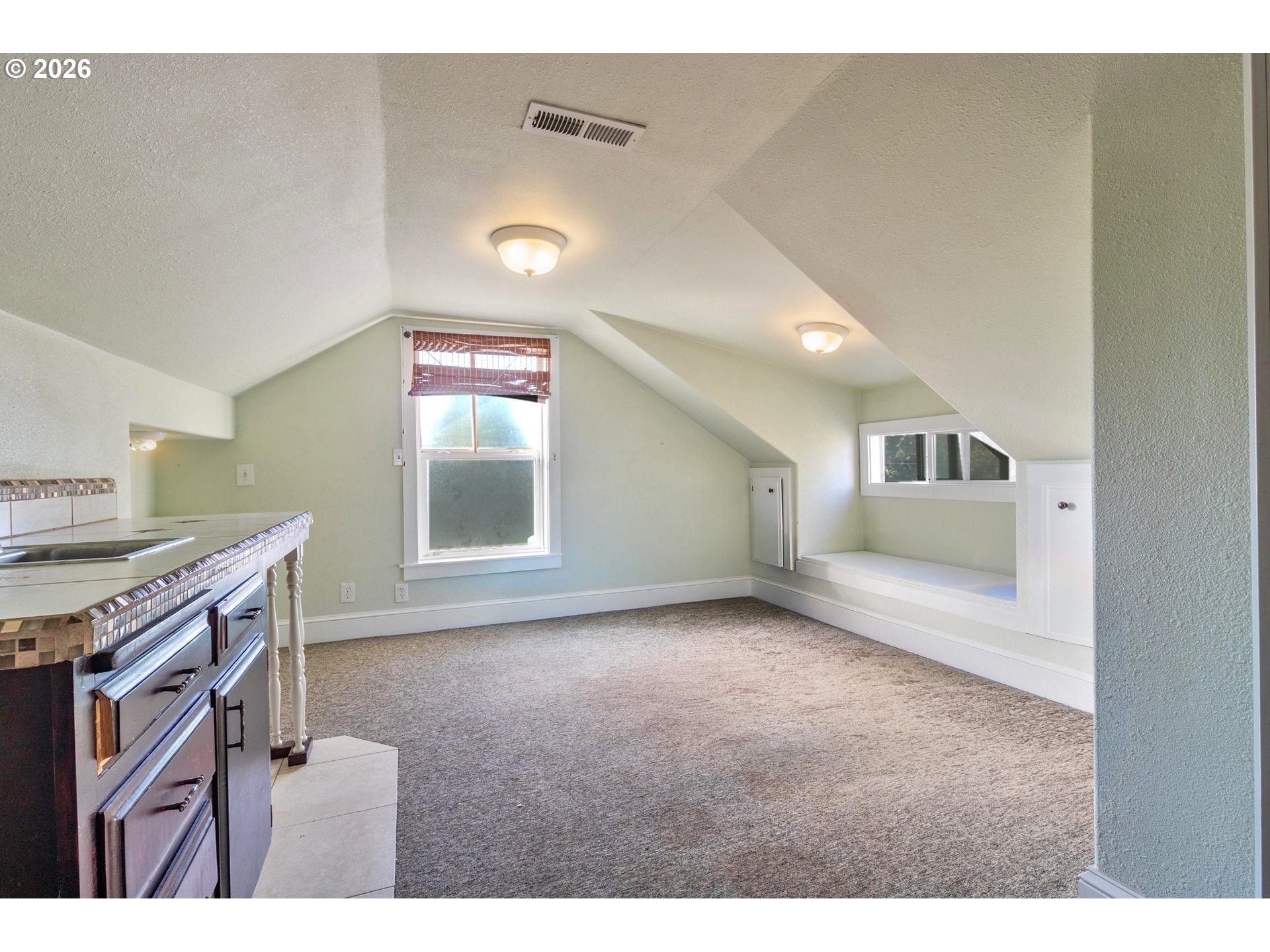 1885 4th St Ne Property Photo 18