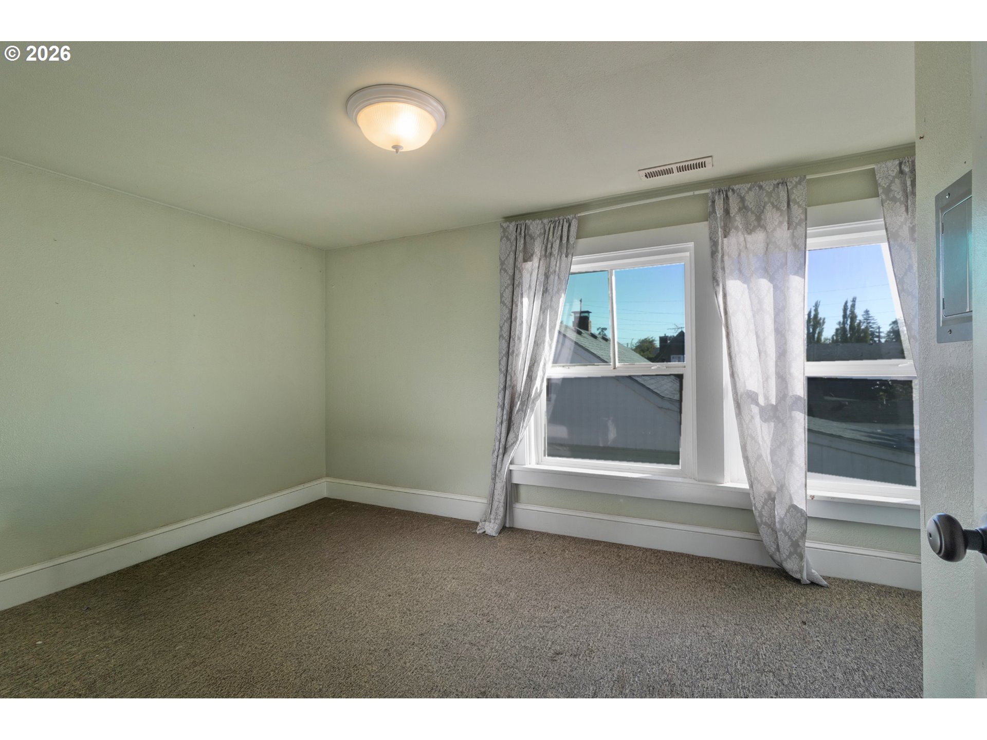 1885 4th St Ne Property Photo 19