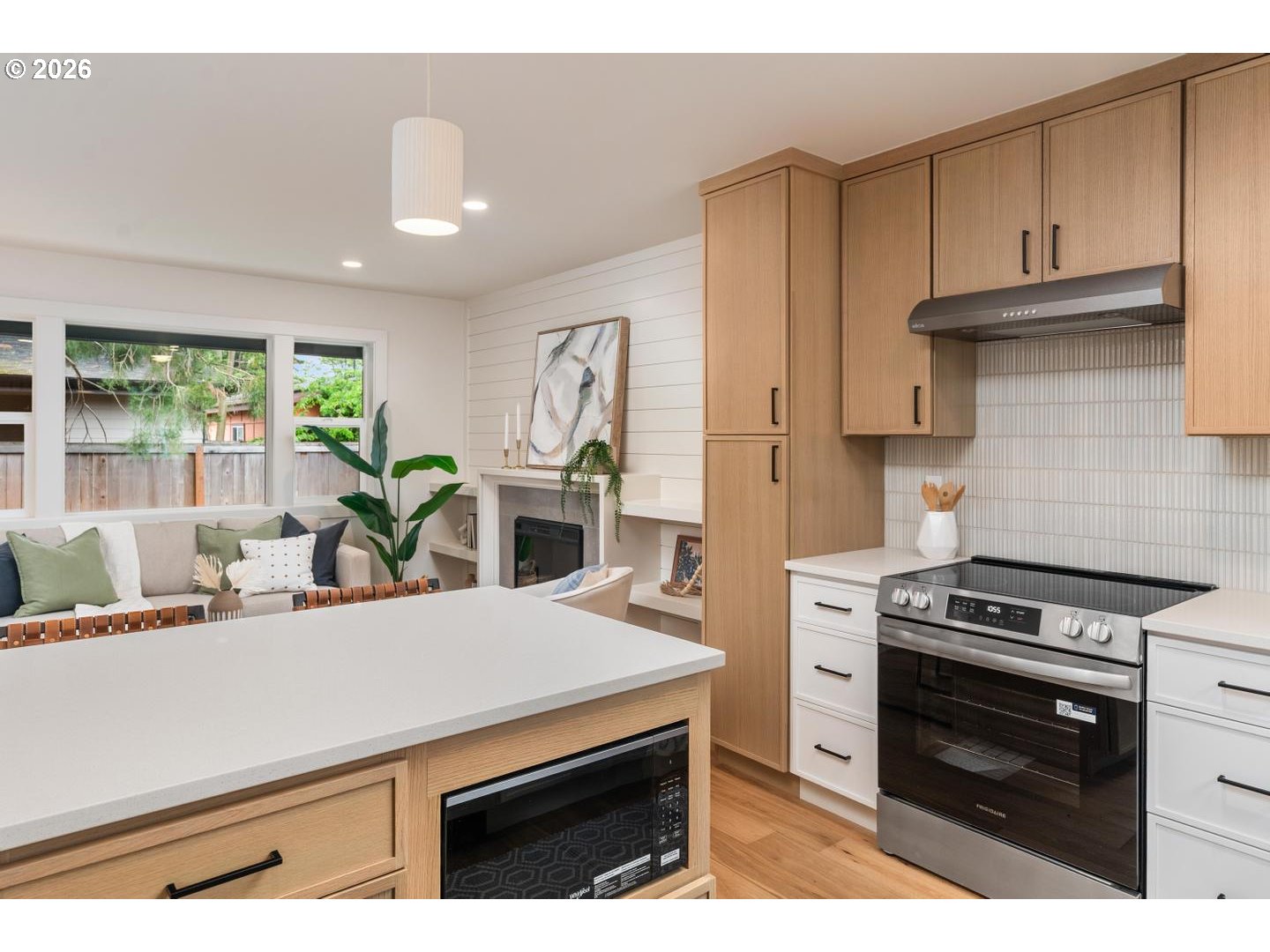 5601 Se Bybee Blvd C Property Photo 12