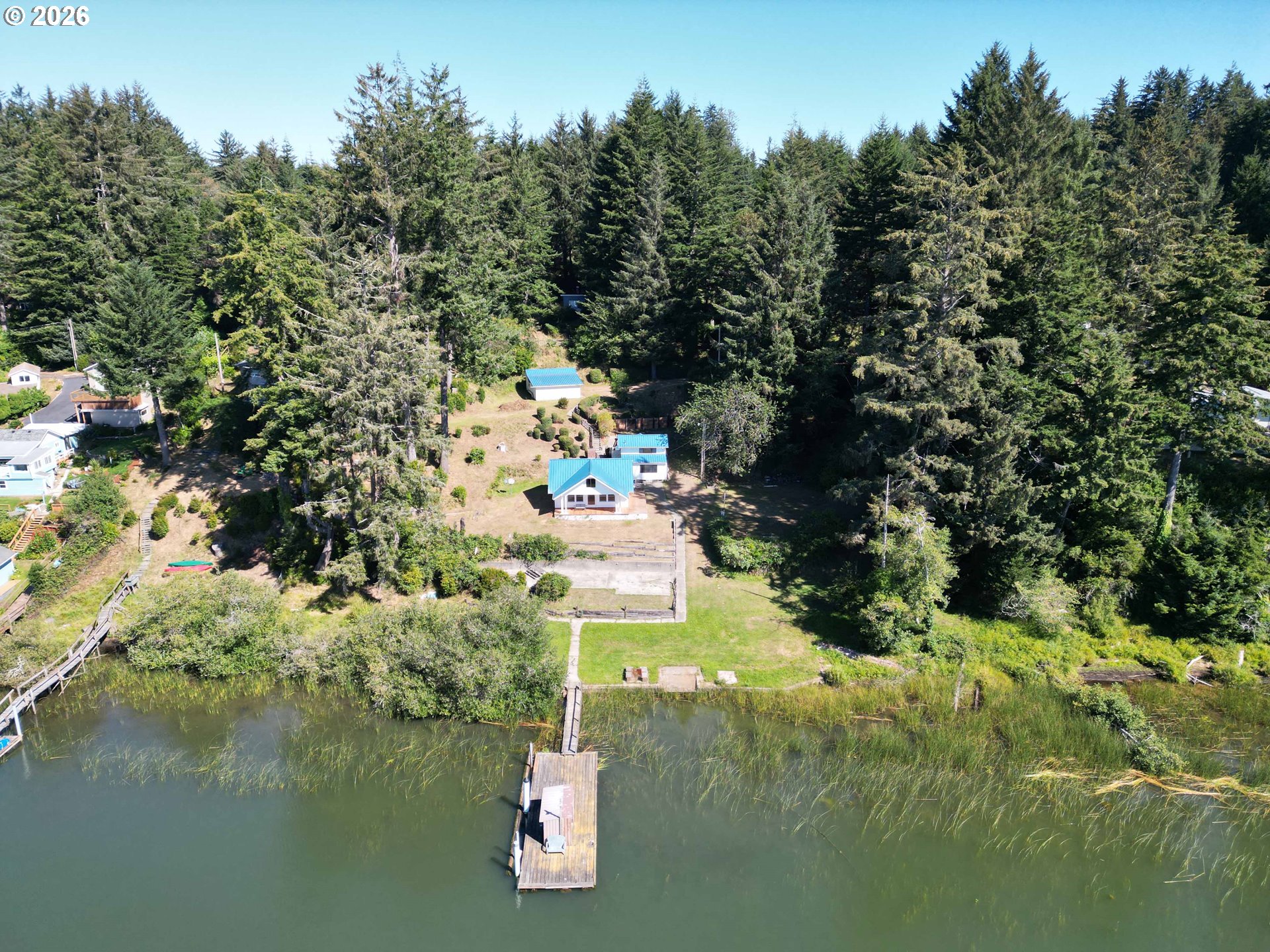 83187 Clear Lake Rd Property Photo 1