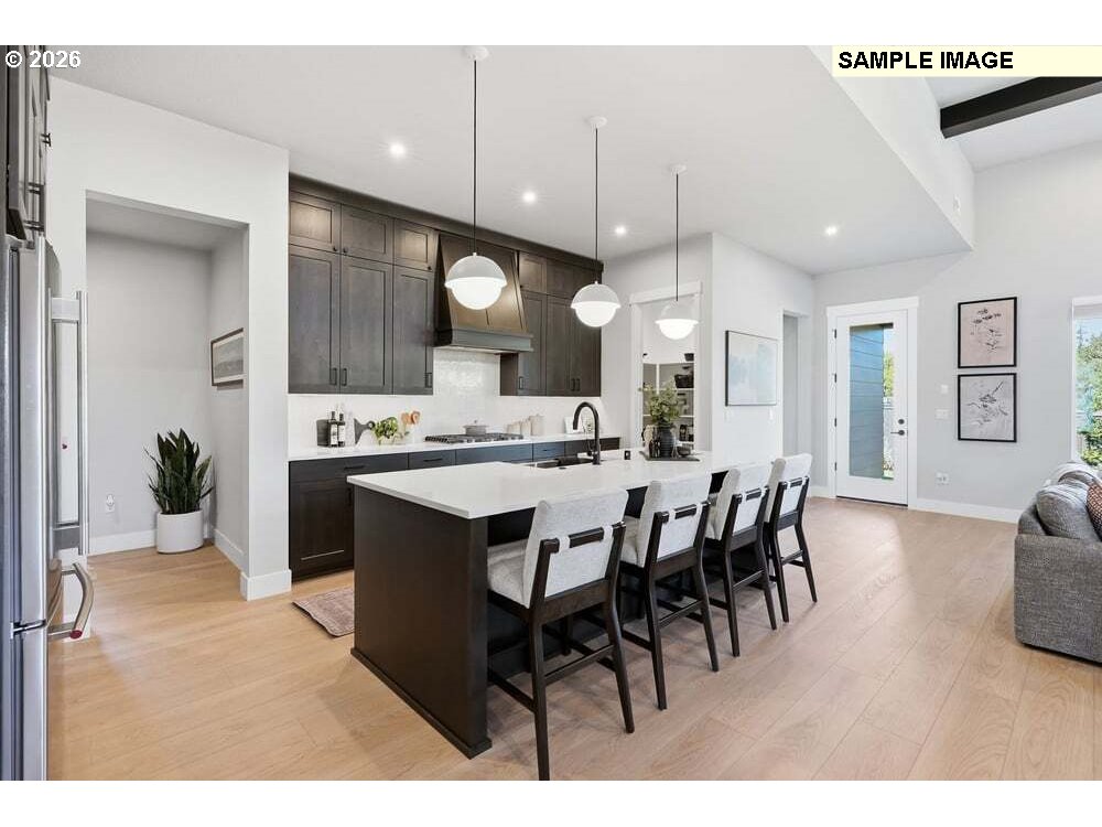 1401 E Primavera St Property Photo 3