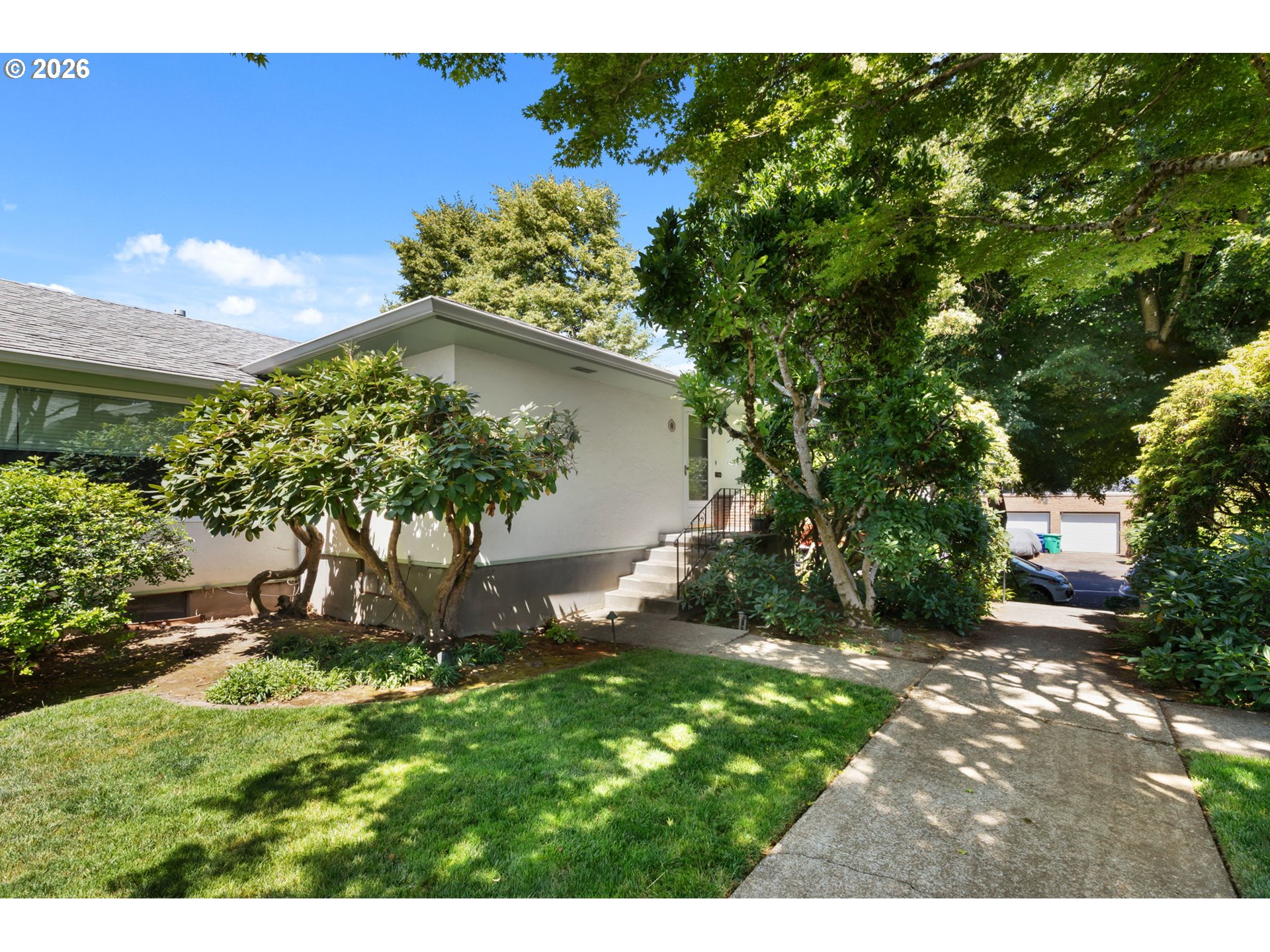 2940 Se Brooklyn St Property Photo 1