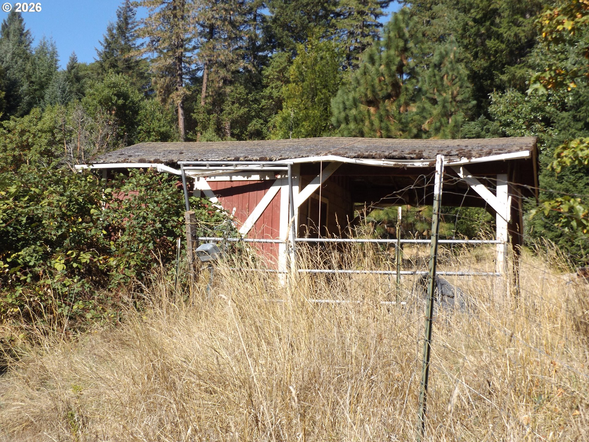 1144 Starveout Creek Rd Property Photo 13