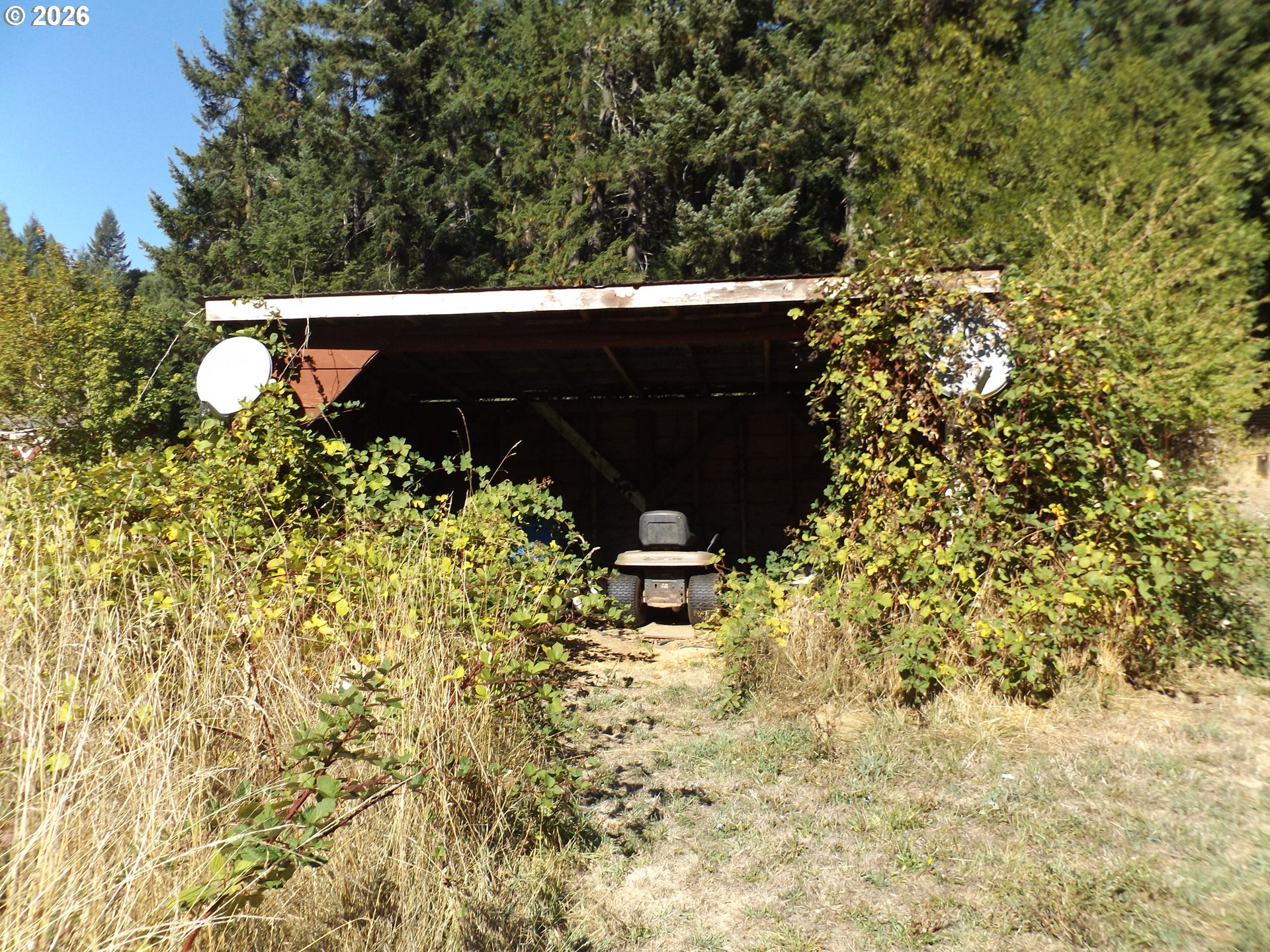 1144 Starveout Creek Rd Property Photo 14