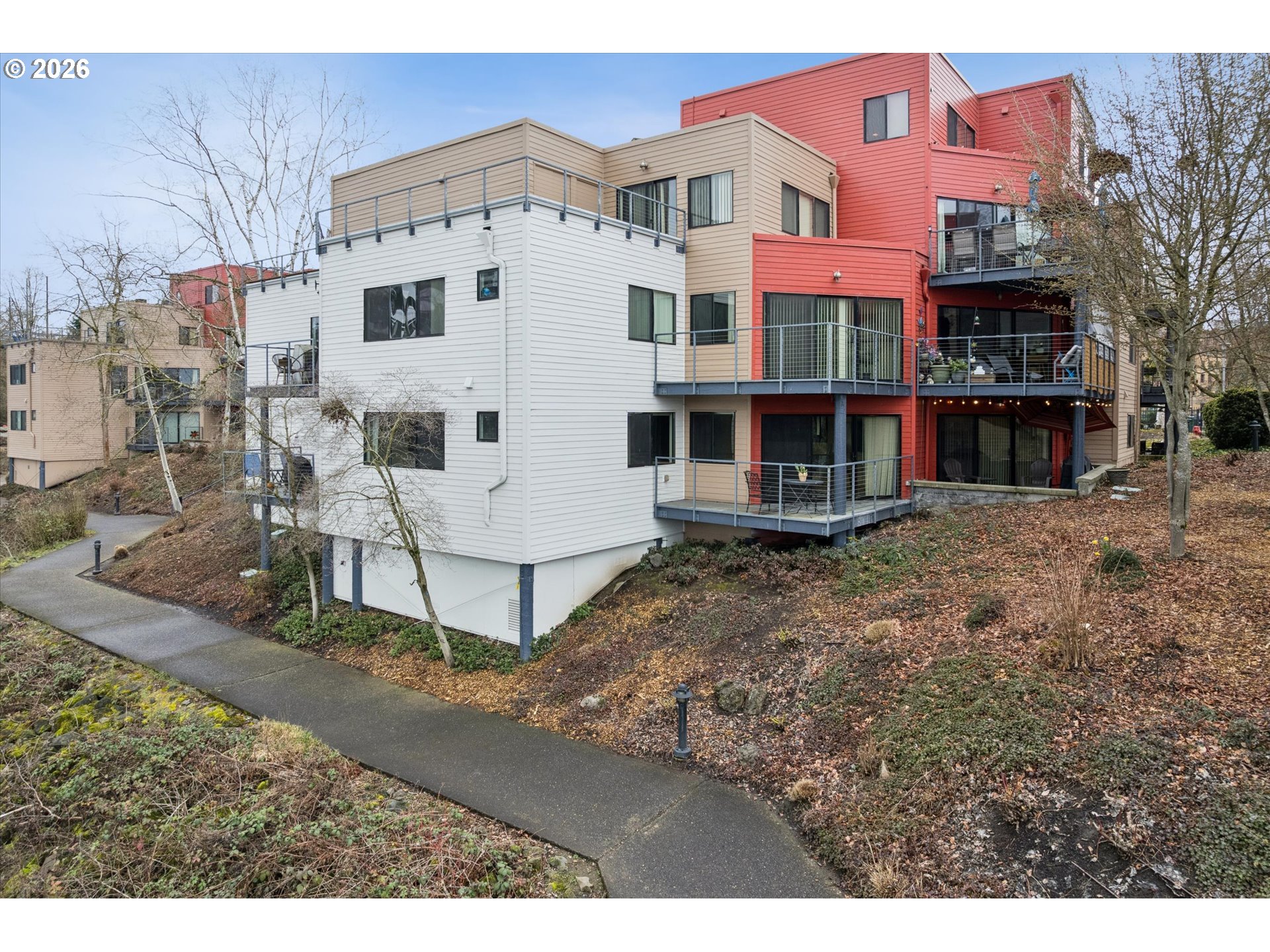 620 NW NAITO PKWY B7 Property Photo 1