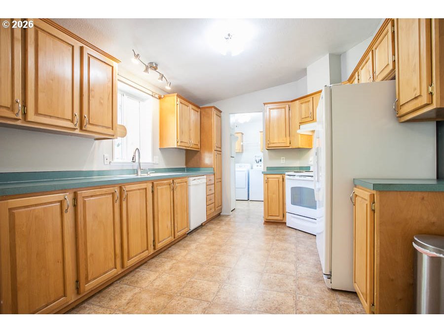 6270 Miller Rd Property Photo 5