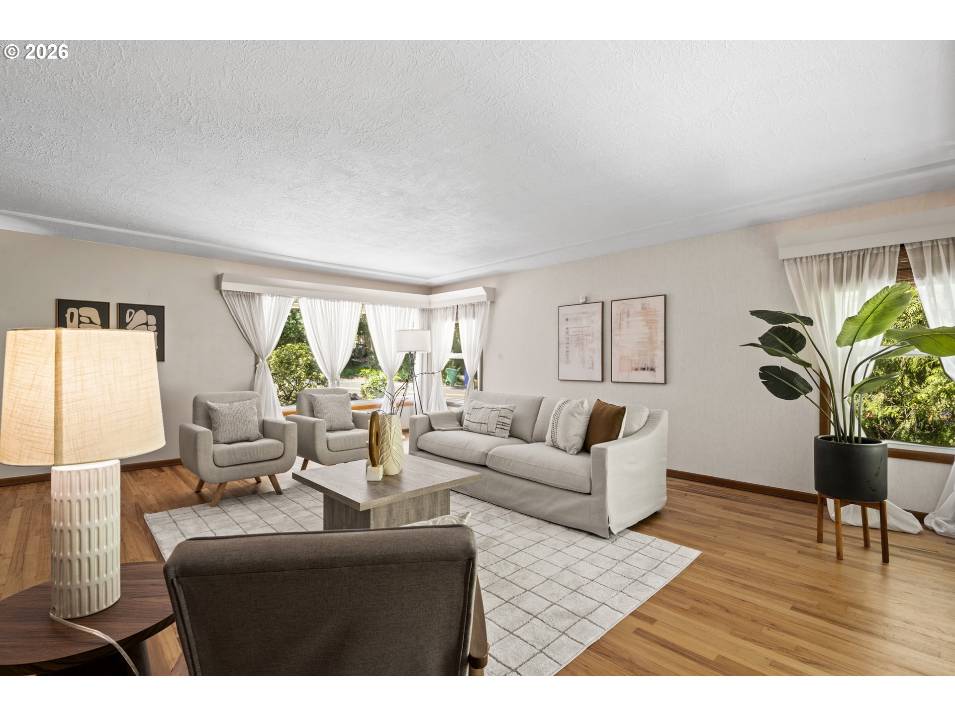 2210 Sw Broadway Dr Property Photo 10