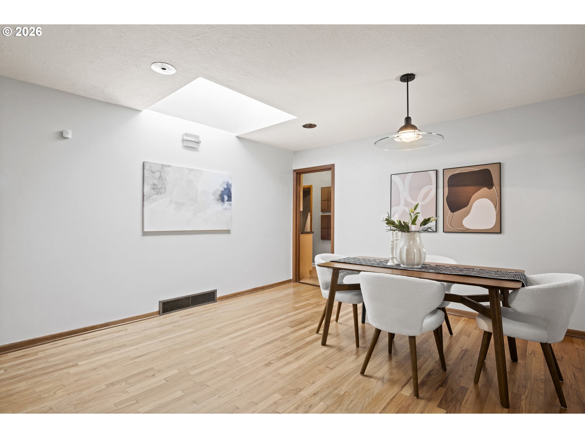 2210 Sw Broadway Dr Property Photo 13