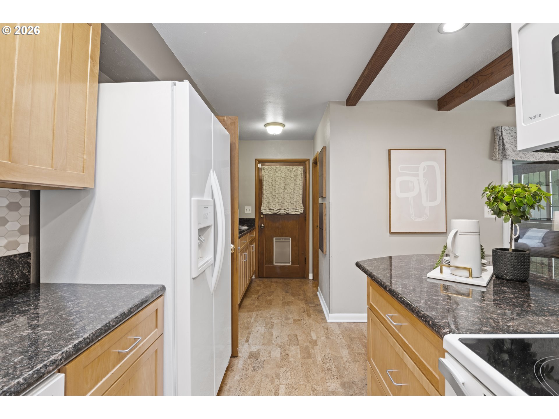 2210 Sw Broadway Dr Property Photo 20