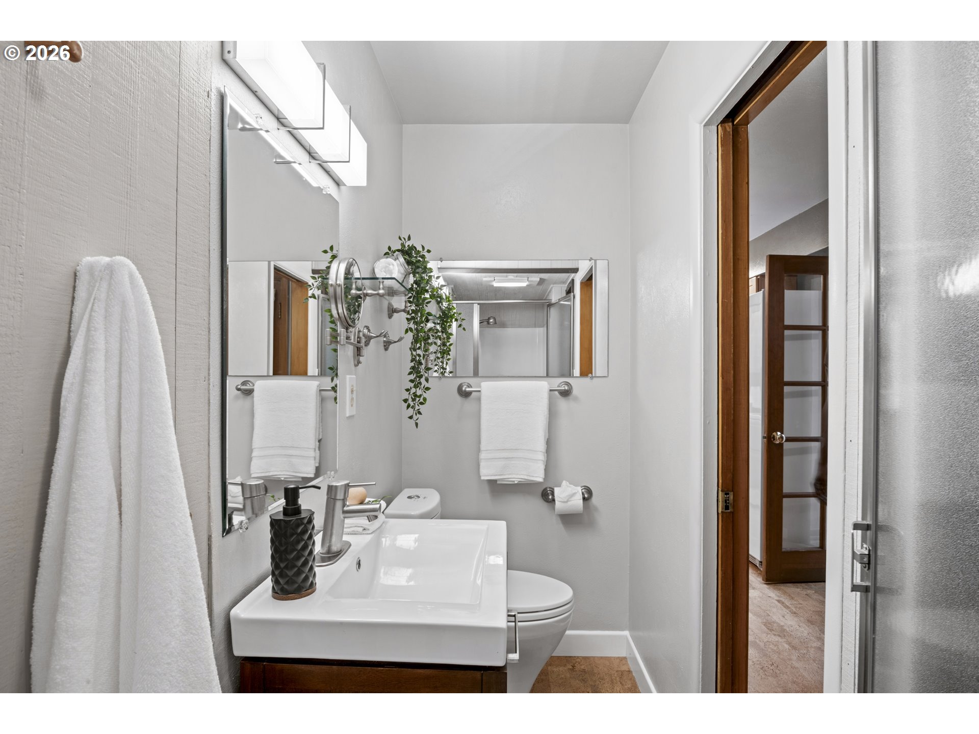 2210 Sw Broadway Dr Property Photo 32