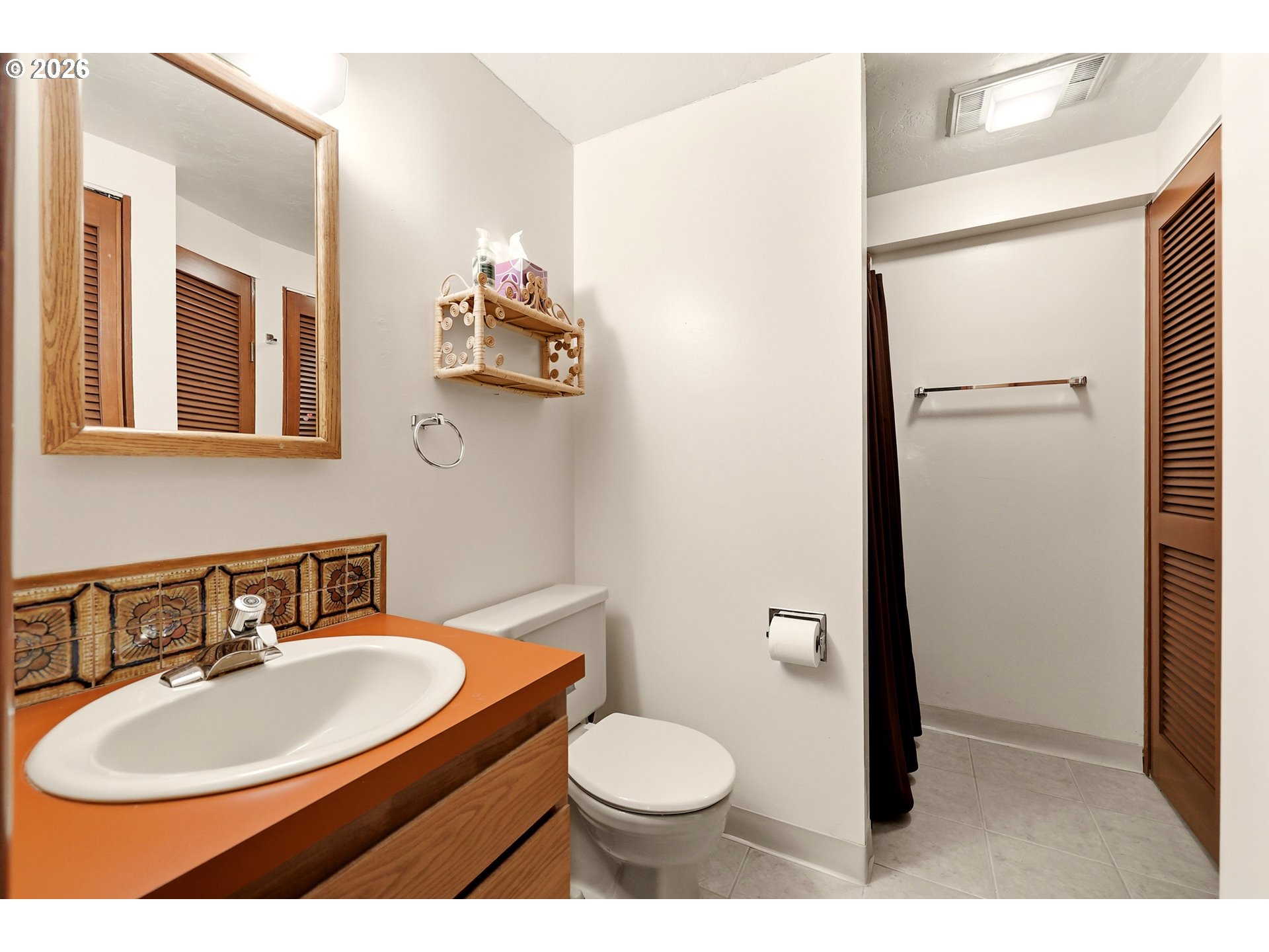 2210 Sw Broadway Dr Property Photo 35