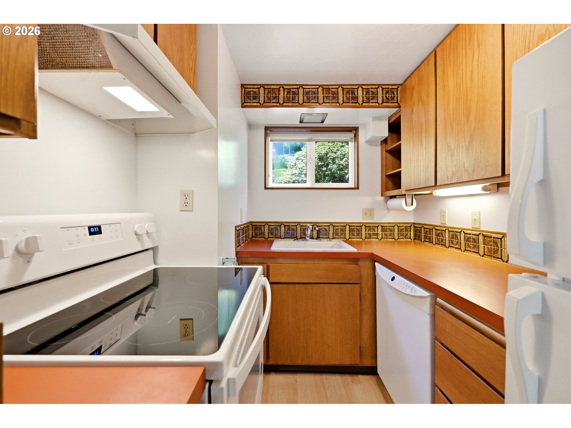 2210 Sw Broadway Dr Property Photo 36
