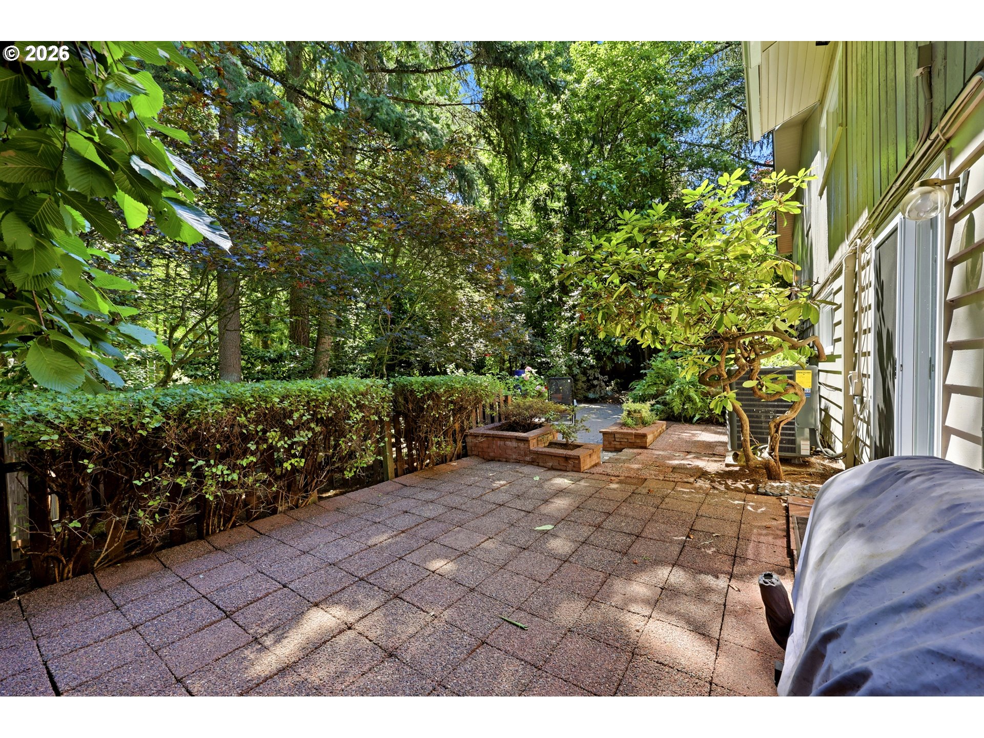 2210 Sw Broadway Dr Property Photo 39