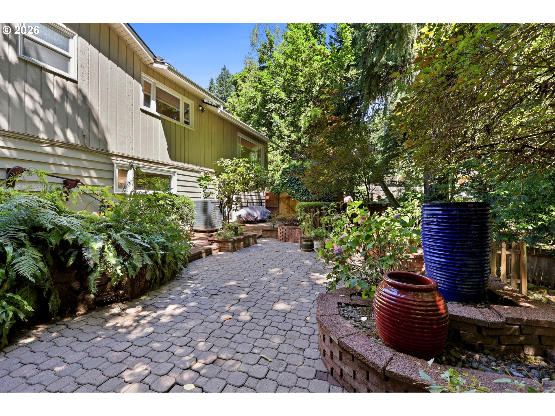 2210 Sw Broadway Dr Property Photo 41