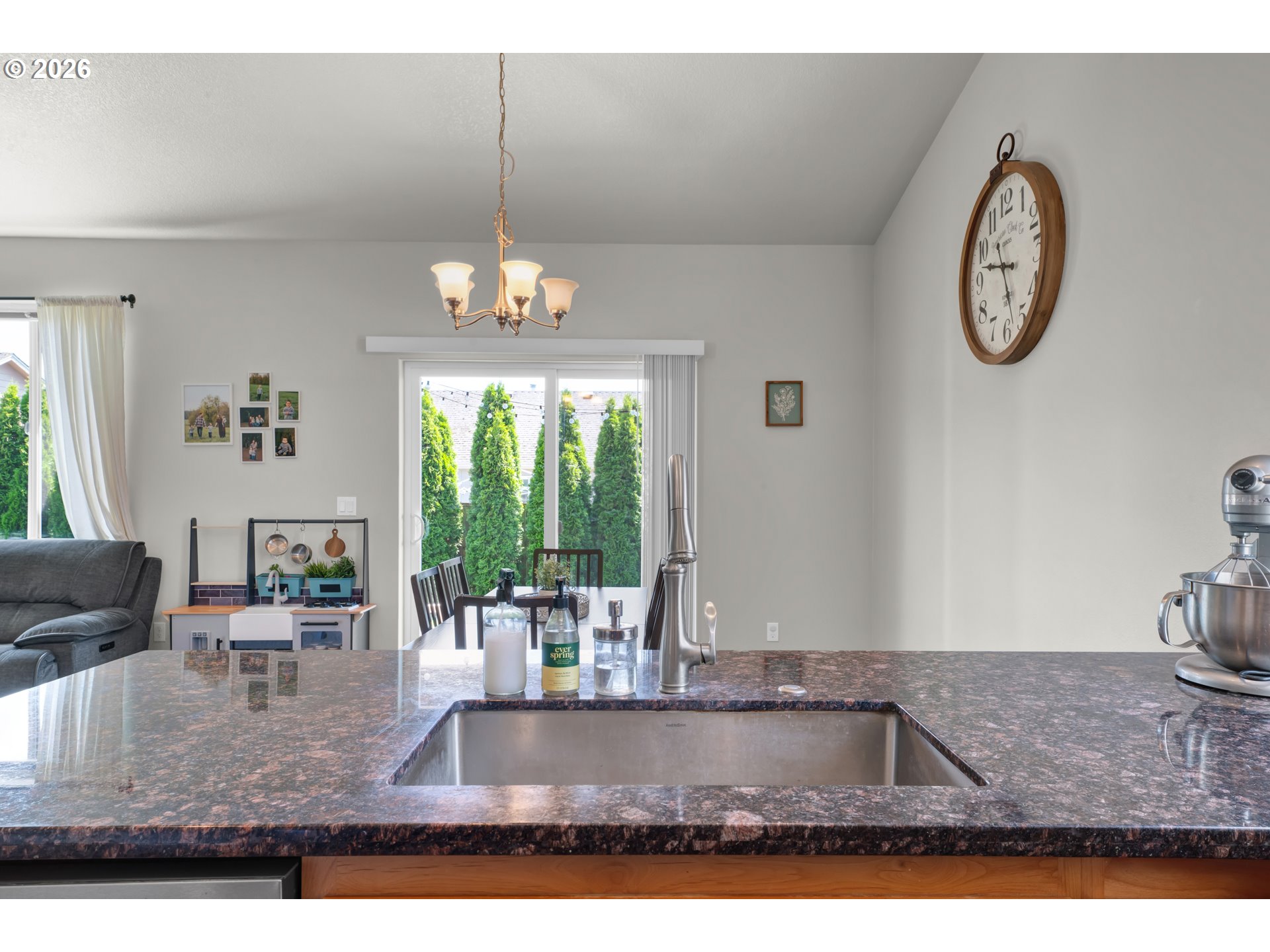 575 Egret Ave Property Photo 17