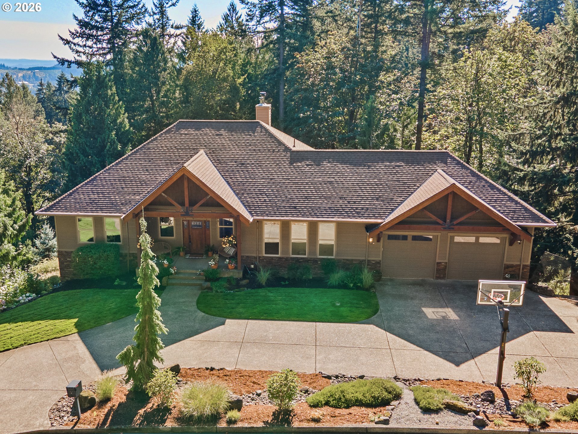 8755 SE KINGSWOOD WAY Property Photo 1