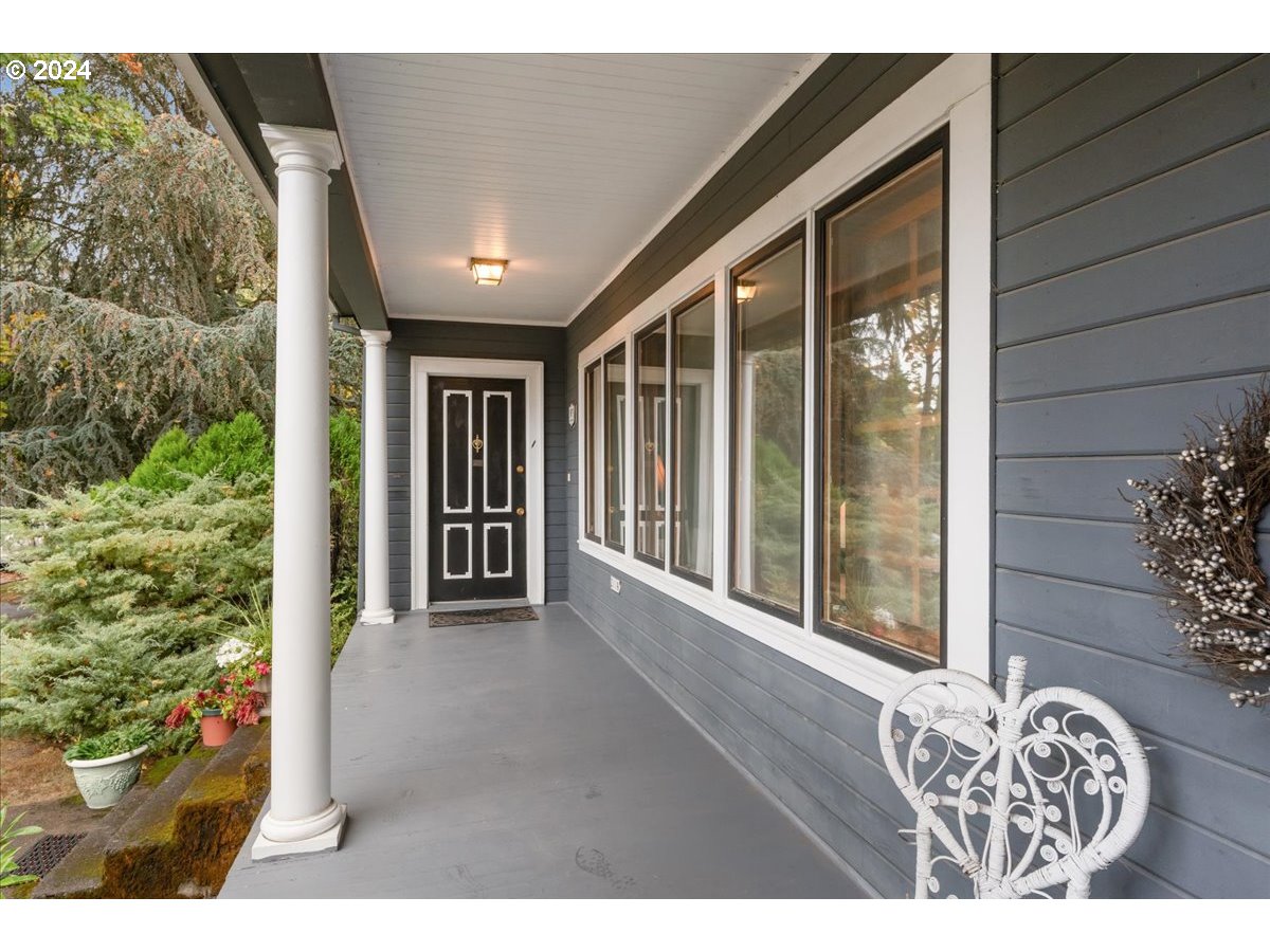 2119 B St Property Photo 6