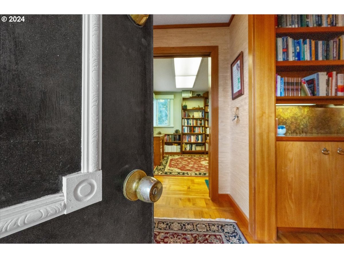 2119 B St Property Photo 9