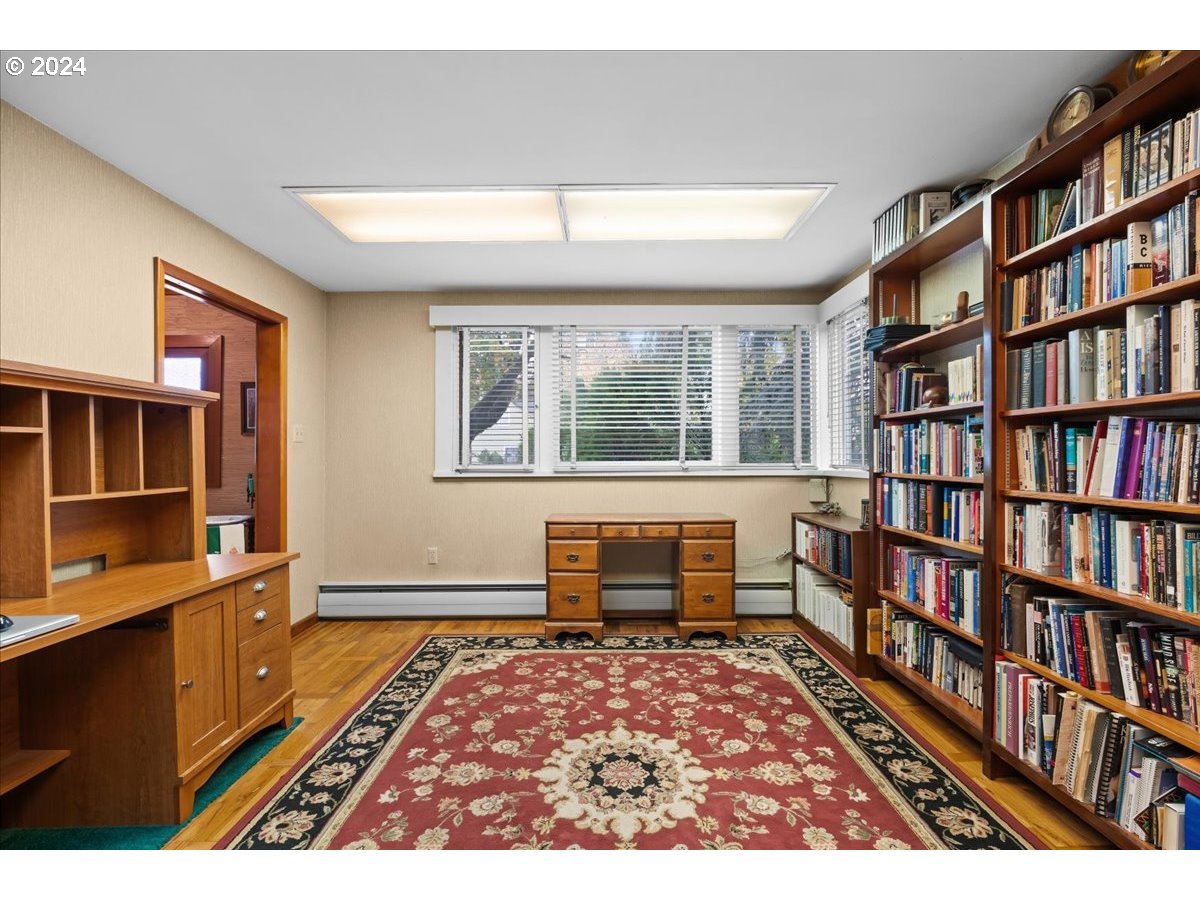 2119 B St Property Photo 20