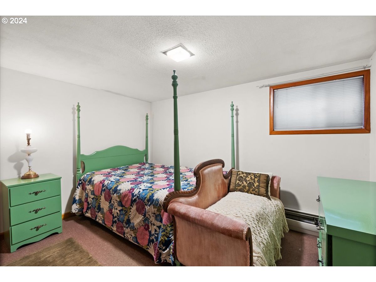 2119 B St Property Photo 29