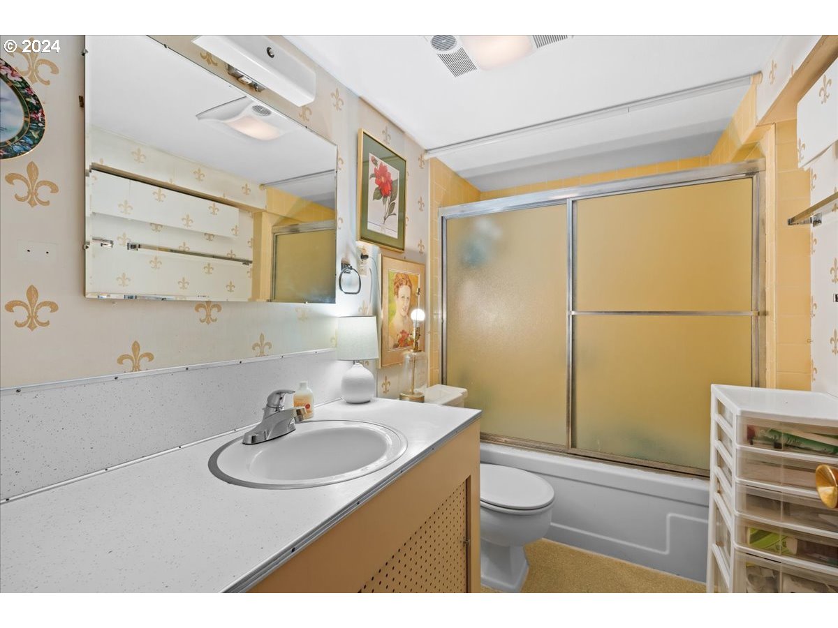 2119 B St Property Photo 31