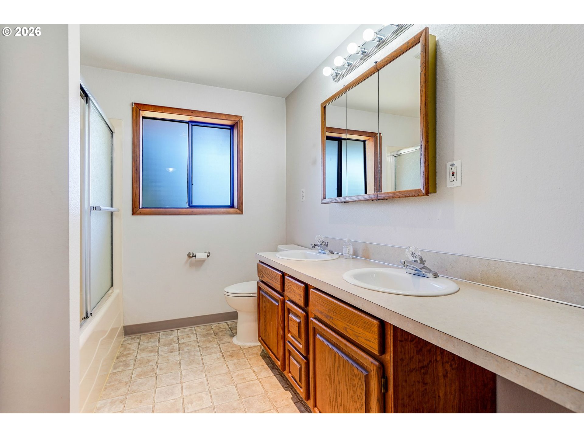 8748 Enclid St Property Photo 16