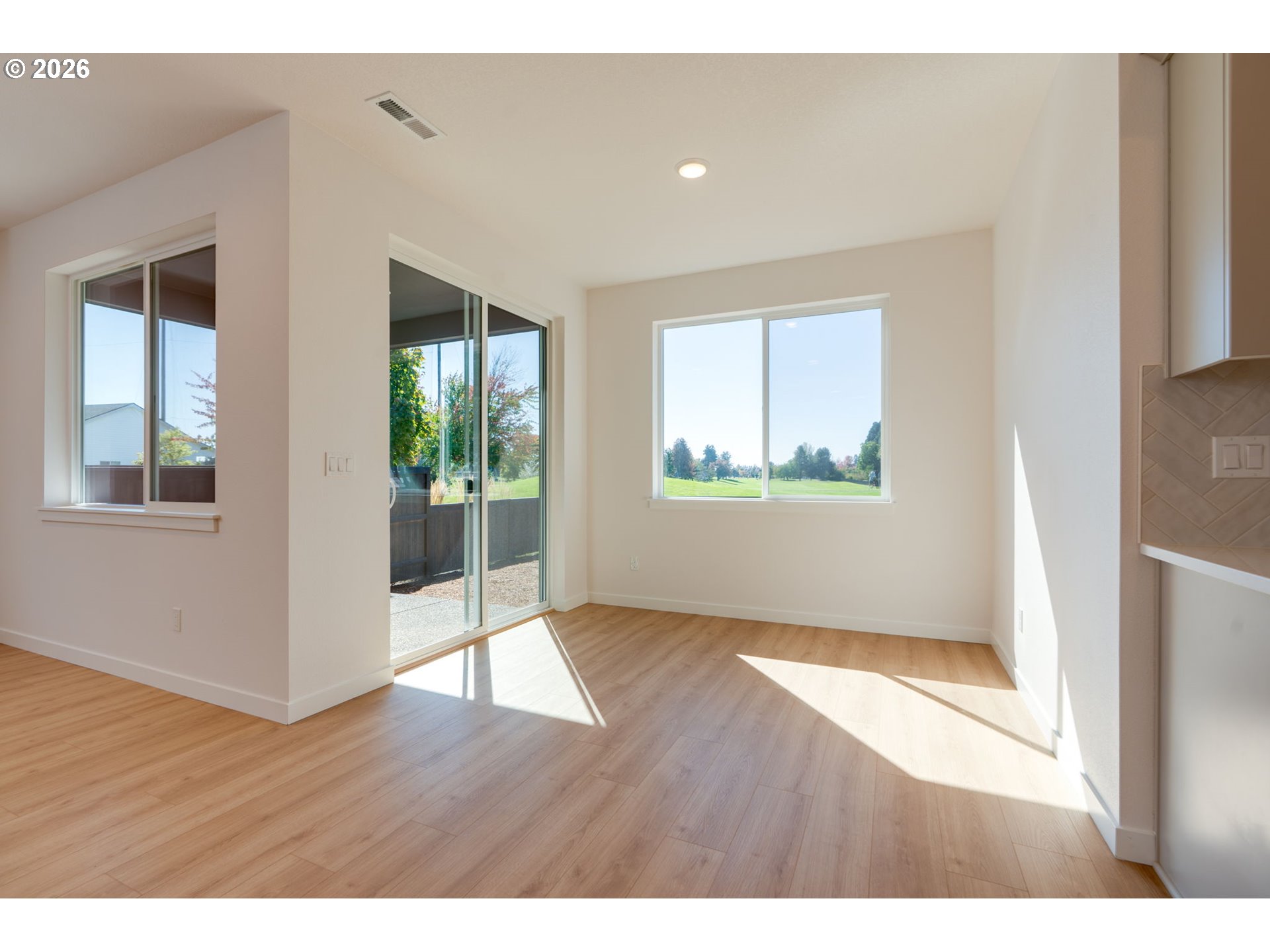 808 Magnolia Ave Property Photo 15